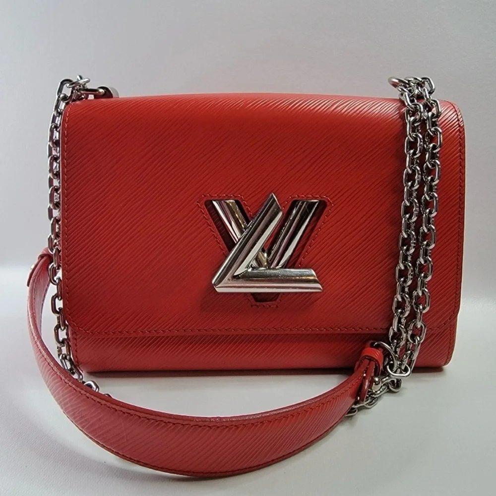Louis Vuitton Twist Epi Leather Scarlet Crossbody Bag Full Inclusion (Box/Dusty) - Picture 15 of 17
